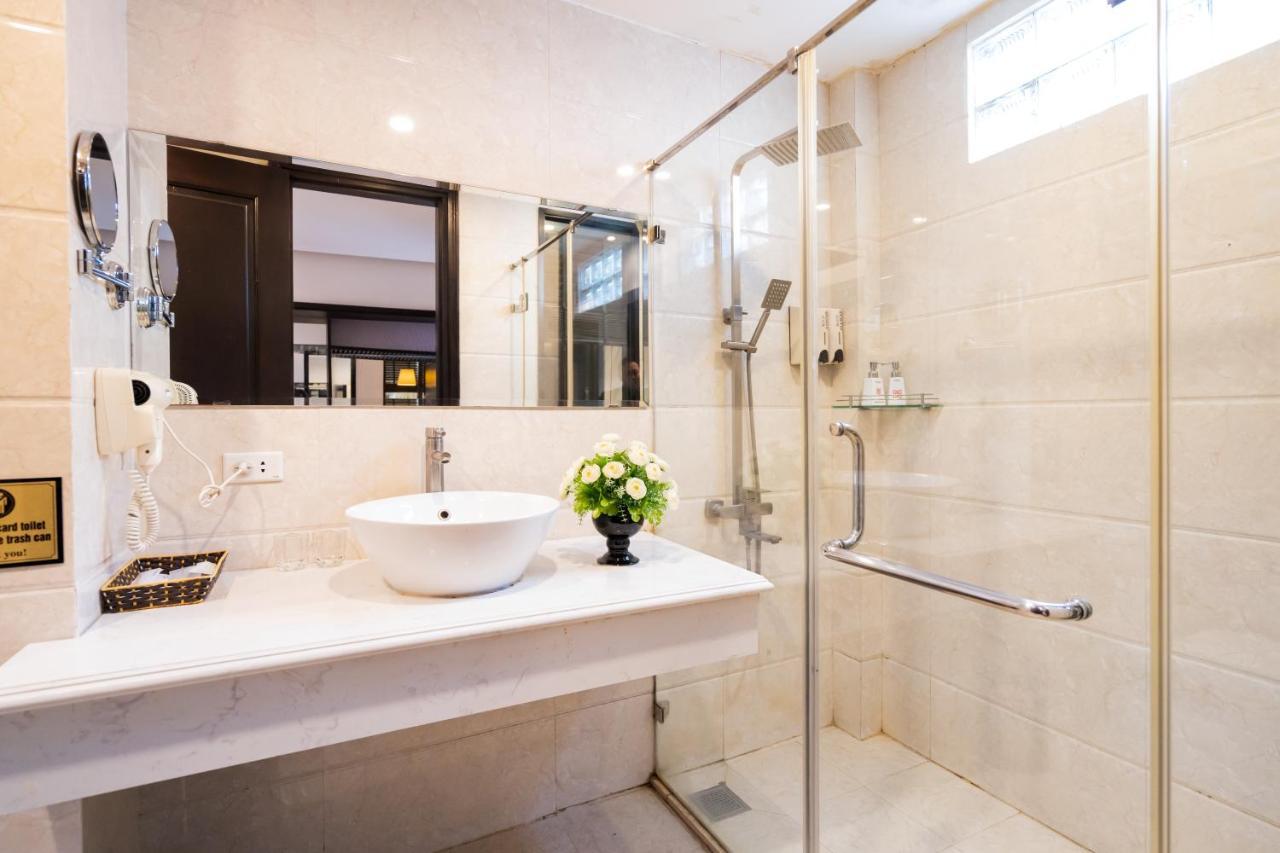 Hanoi Center Silk Charming Hotel & Travel ภายนอก รูปภาพ